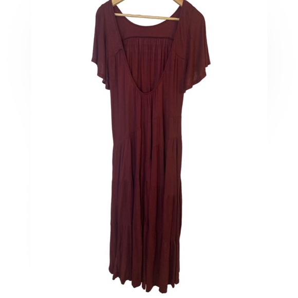 (A56) NEW Free People Beach tiered Burgundy Maxi Dress with drop back, NWOT, XS - Picture 4 of 8